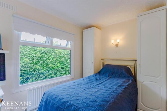 2 bed Park Home for sale Image 6