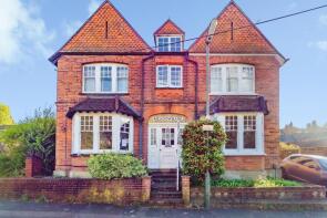 8 Meadowbank, Timber Hill Road, Caterham CR3 6LD