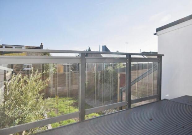 Queens decking vi...