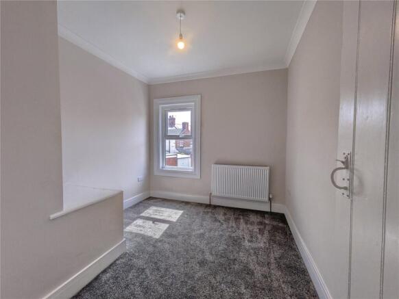 3 bed Terraced to rent Image 7