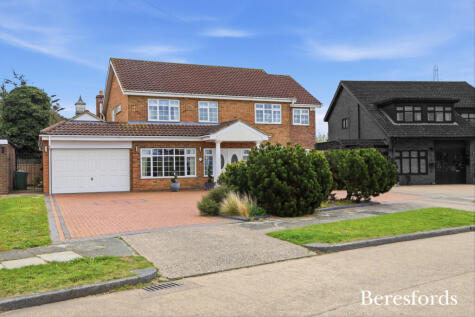 Sherwood, North Stifford, RM16