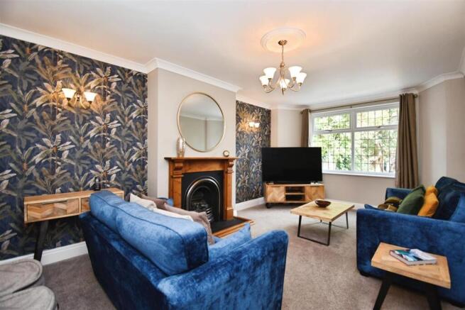 4 bed Semi-Detached for sale Image 7