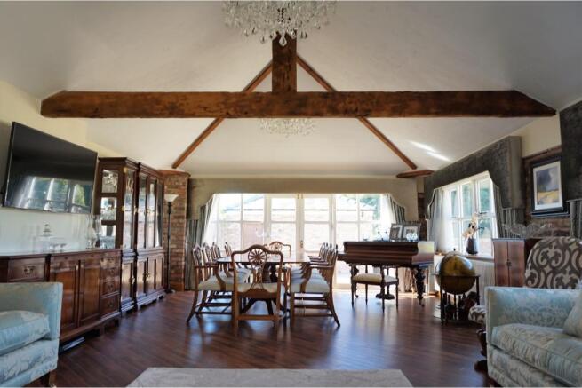 Living / Dining Room