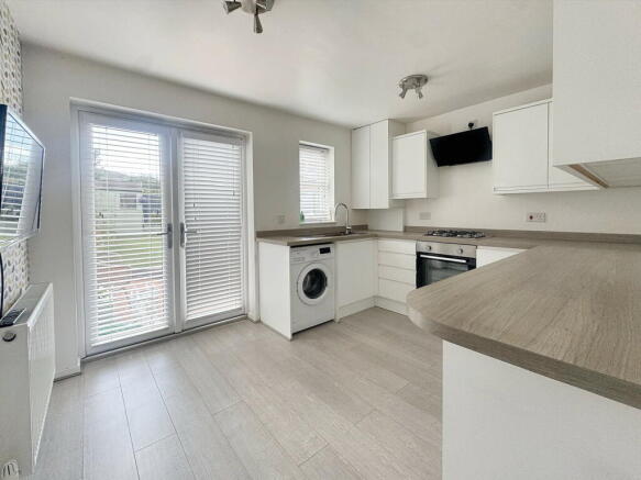 2 bed Terraced for sale Image 4