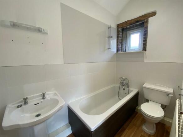 GF bathroom.jpg
