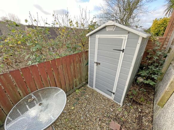 Westbury Close - 68 Garden 3.jpg