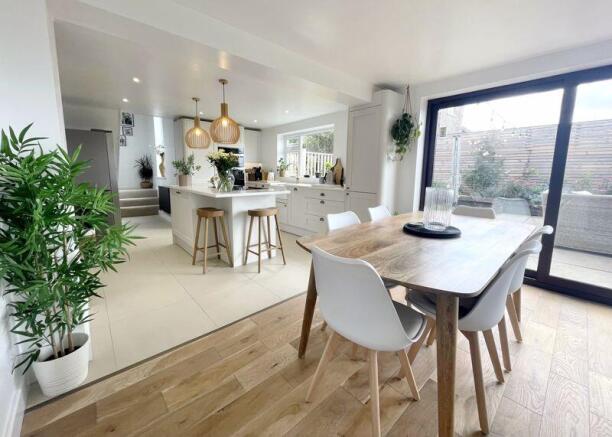 Kitchen/Diner/Living Area 