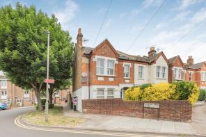 16, Cargill Road, London SW18 3EB