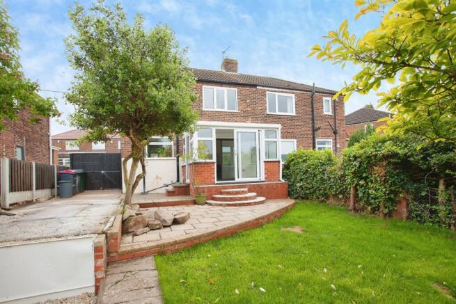 3 bed Semi-Detached for sale Image 5