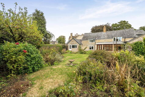 Berrybushes, Market Overton