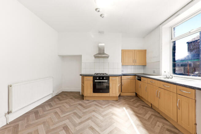 2 bed Terraced for sale Image 5