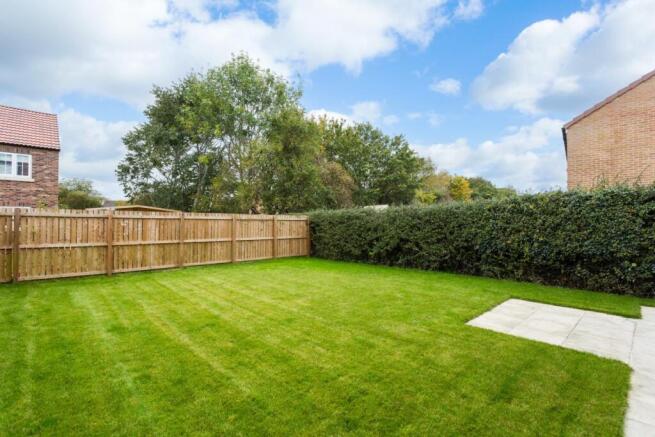 4 bed Detached for sale Image 11