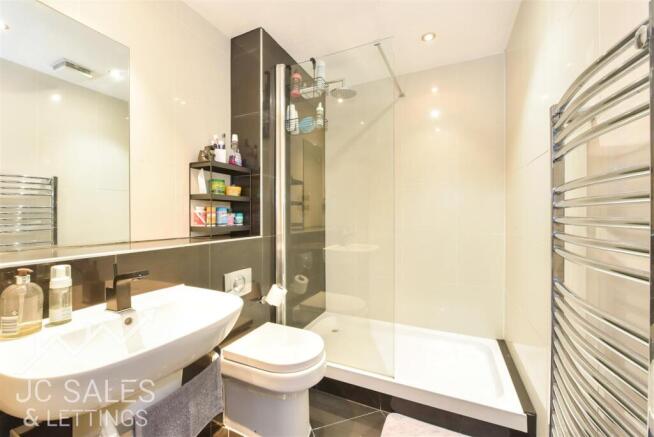 1 bed Flat for sale Image 7