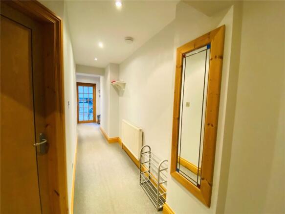 2 bed Flat for sale Image 7