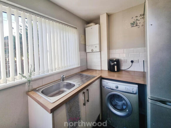 3 bed Terraced for sale Image 10