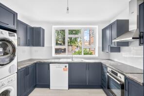 23, Queen Elizabeths Close, Hackney, London N16 0HL