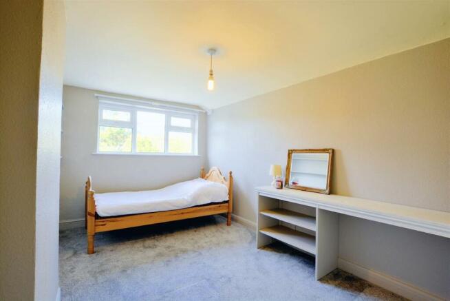Bedroom 4.jpeg