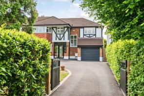 83, Cobham Road, Leatherhead KT22 9HT