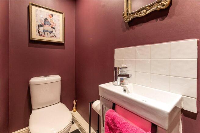 2 bed Apartment for sale Image 11