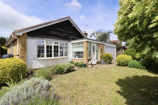 3 bed Detached Bungalow for sale Image 12