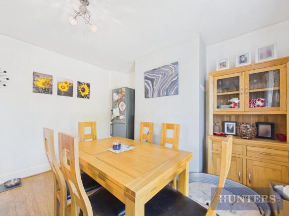 3 bed Semi-Detached for sale Image 6