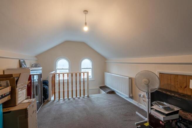 LOFT ROOM