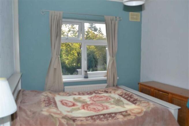BEDROOM 2 (REAR)