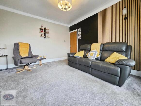 4 bed Detached for sale Image 8
