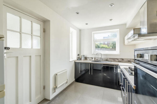 2 bed Semi-Detached for sale Image 7