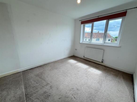 3 bed End of Terrace to rent Image 8