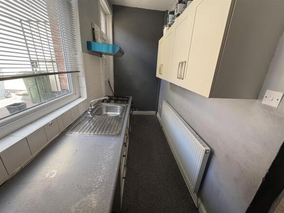 2 bed Terraced for sale Image 4