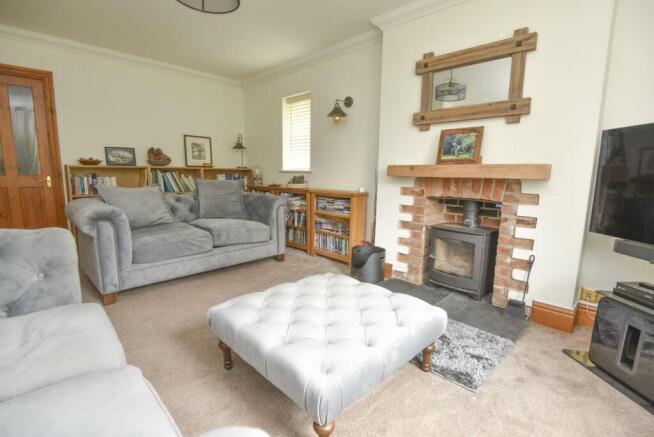 A SITTING ROOM 3 DSC