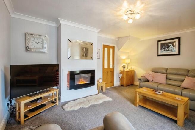 2 bed Semi-Detached for sale Image 7