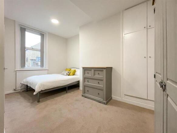 Flat 2_-6.jpg