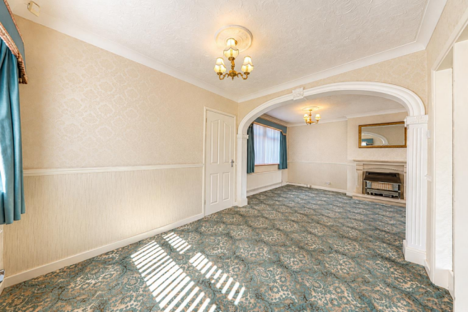 3 bed Semi-Detached Bungalow for sale Image 7