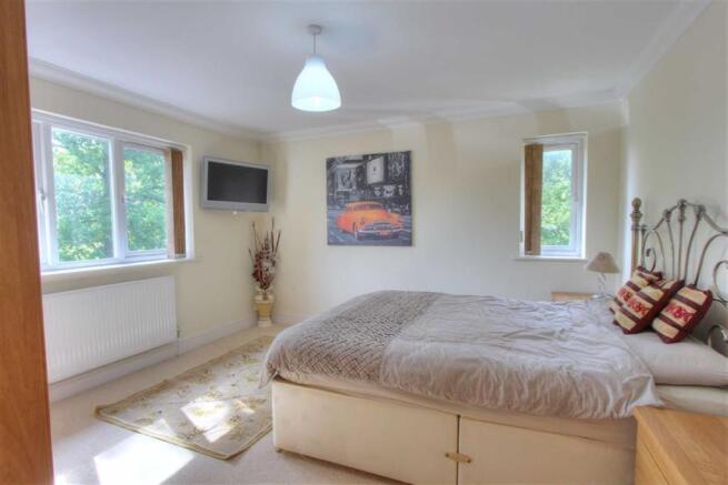 Bedroom 4: