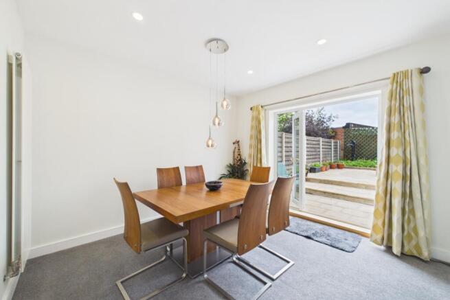4 bed Semi-Detached for sale Image 7