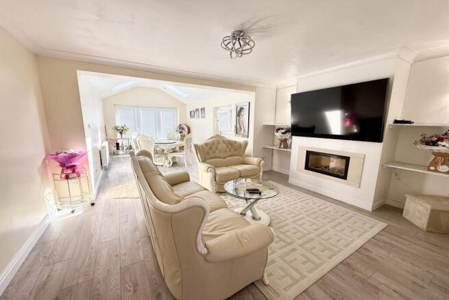 Crofton Road, Runcorn, WA7 4DU photo 4