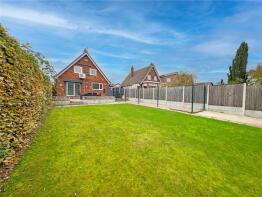 18, Ruskin Avenue, Manchester M34 2DZ