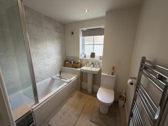 2 bed Apartment for sale Image 7