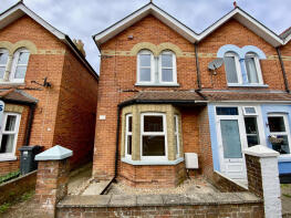 19, Grange Road, East Cowes PO32 6EA