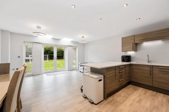 Kitchen/dining/Family room