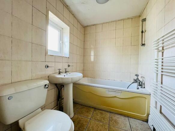 Bathroom.jpeg