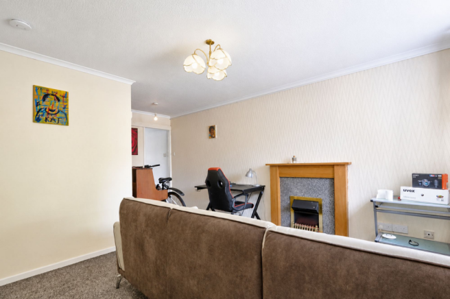 1 bed Ground Flat to rent Image 7