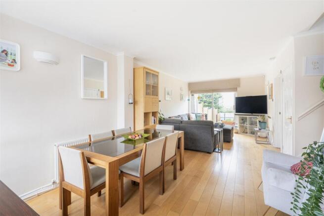 aldwickbury-crescent-01.jpg