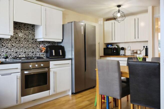 Hetton Drive, Chesterfield, S45 photo 4