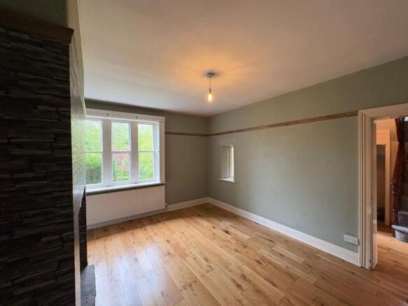 3 bed Semi-Detached for sale Image 4