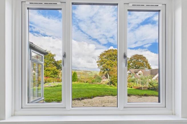 Kitchen Views to Garden 3
