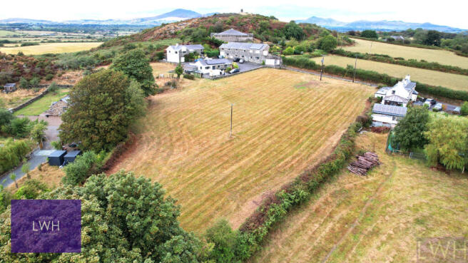 Land West of Clogwyn Llwyd-images-3
