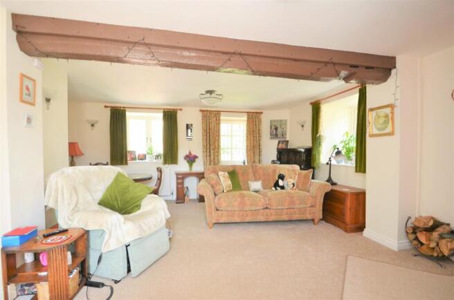 Sitting/Dining Room